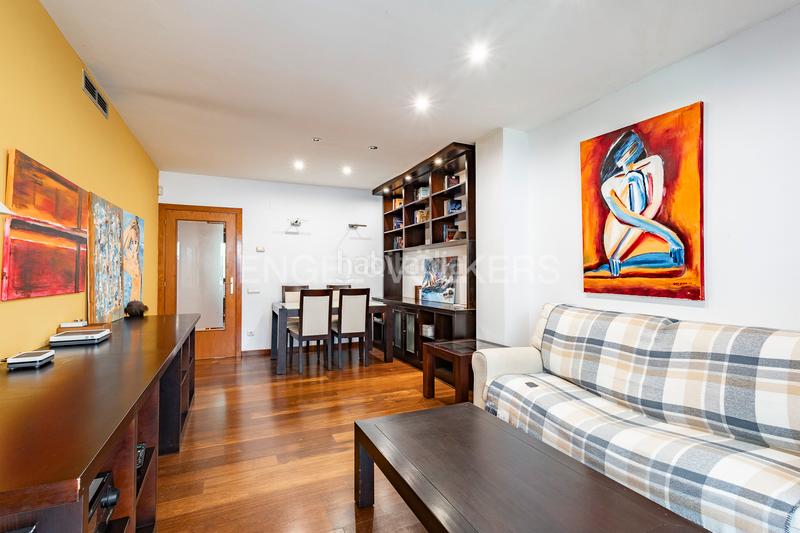 Foto f4c8513d-9170-48d6-8082-439d66889996. Apartamento piso exterior con dos terrazas en Sant Joan-TV3 Sant Joan Despí
