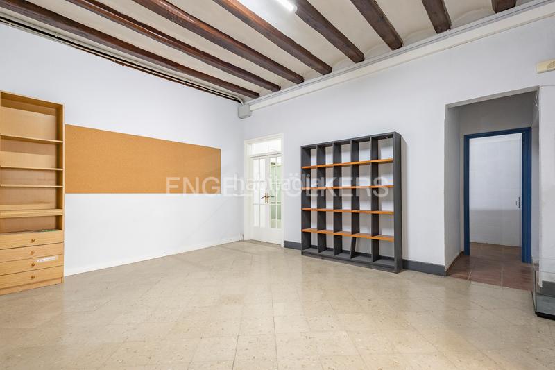 Foto 0659996f-9e53-4f18-a352-a32e55e7c645. Casa con riscaldamento parcheggio in Eixample Sant Joan Despí