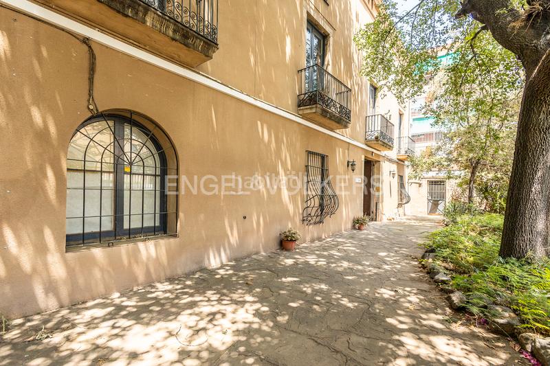 Foto 0ebdb00f-a50f-4865-8308-8f6566440ea1. Casa con riscaldamento parcheggio in Eixample Sant Joan Despí