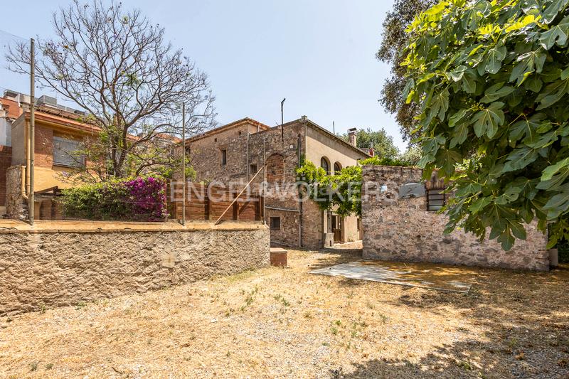 Foto 13e2cd00-2abf-4812-a8c0-c37e956d4aa9. Casa con riscaldamento parcheggio in Eixample Sant Joan Despí