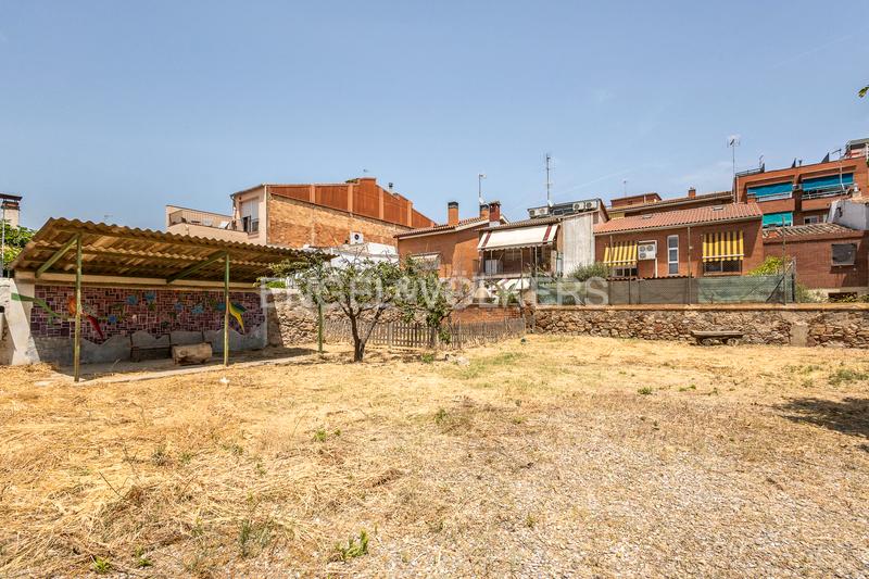 Foto 14392b81-a78e-4770-868d-e918e05cd2f1. Casa con riscaldamento parcheggio in Eixample Sant Joan Despí