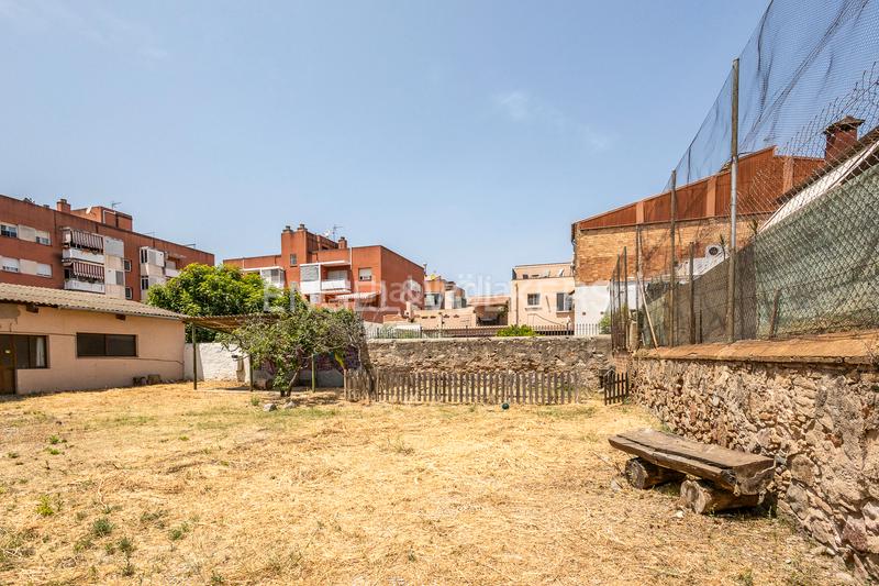 Foto 46aa674e-eeeb-4f05-89c3-1ebb9c9b7b02. Casa con riscaldamento parcheggio in Eixample Sant Joan Despí