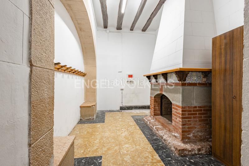 Foto 5deb60ce-53bd-4e01-953b-f615d461220d. Casa con riscaldamento parcheggio in Eixample Sant Joan Despí