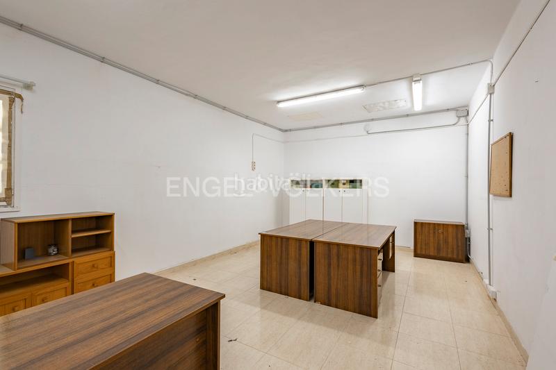 Foto 7a173a69-2a84-4670-a81e-861f19018cb9. Casa con riscaldamento parcheggio in Eixample Sant Joan Despí