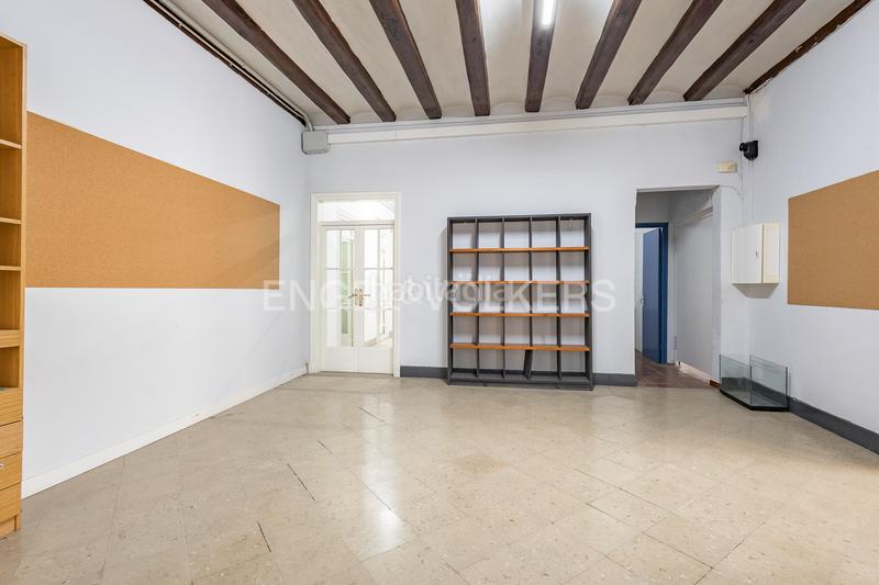 Foto 7c1aade5-5155-421a-851d-a1f3246297b8. Casa con riscaldamento parcheggio in Eixample Sant Joan Despí