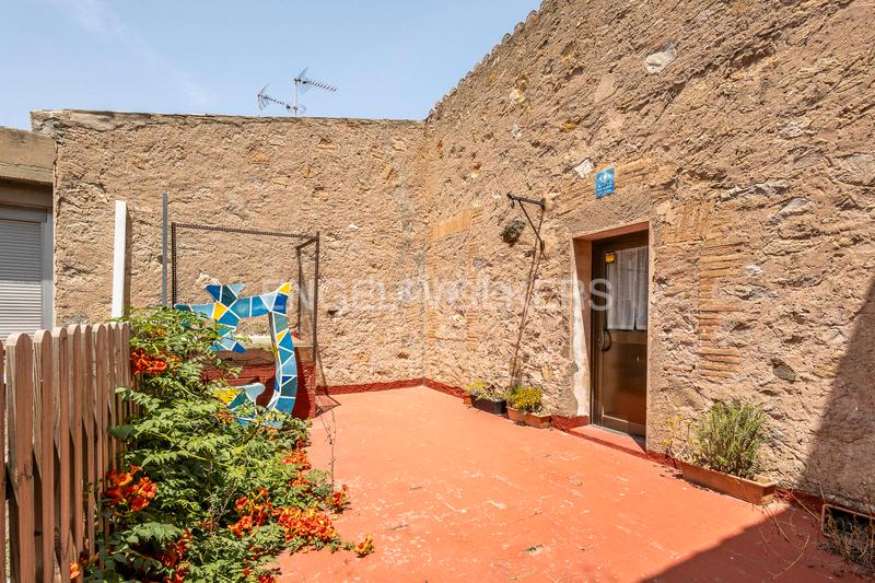 Foto be05c776-a2ea-46f6-b0cb-633342be9c5d. Casa con riscaldamento parcheggio in Eixample Sant Joan Despí