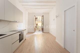 Apartament a El Poble Sec - Parc de Montjuïc. Piso reformado a estrenar en margarit