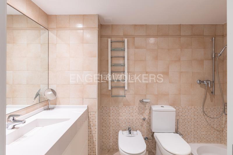 Foto 25b8e658-7142-44b2-ab48-9fb7d35ec73a. Appartement avec chauffage parking piscine dans Via Europa - Parc Central Mataró