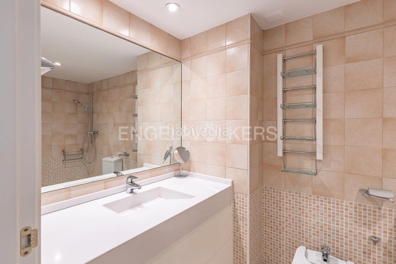 Foto e6a4e42a-e5ae-404b-807a-e6175eb35ca0. Appartement avec chauffage parking piscine dans Via Europa - Parc Central Mataró