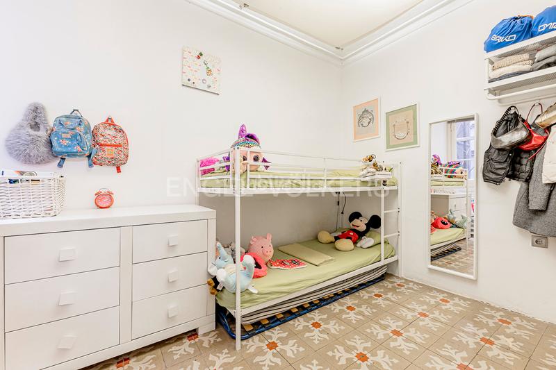 Foto 0888cdf8-54b2-4b32-8c96-6ee662656313. Apartamento encantador apartamento en finca regia aribau consell de cent en Barcelona
