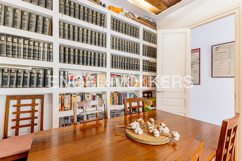 Foto 88120294-21c1-477e-bdcb-9824ab46c263. Piccolo appartamento con riscaldamento in L´Antiga Esquerra de l´Eixample Barcelona