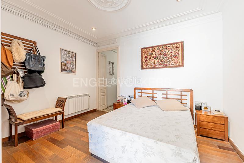 Foto ca777e13-133d-4139-a3ed-f3cd62712c9a. Apartamento encantador apartamento en finca regia aribau consell de cent en Barcelona