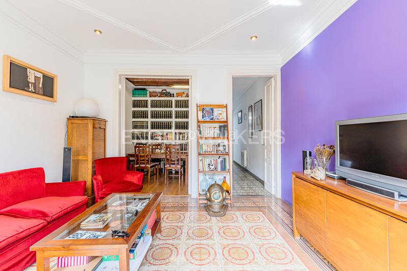 Foto ccc7e4b7-b1a7-49a1-856f-b692d7c0f30a. Apartamento encantador apartamento en finca regia aribau consell de cent en Barcelona