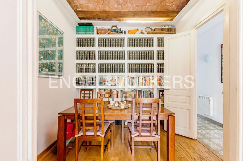 Foto d9f78d88-dfc8-4478-8a18-f72281c651c1. Piccolo appartamento con riscaldamento in L´Antiga Esquerra de l´Eixample Barcelona