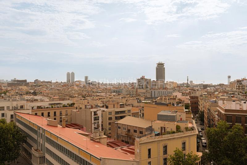 Foto 001bc08b-c4a7-488e-8474-02f410a36cbe. Ático exquisito sobreático en el eixample con amplia terraza comunitaria y vistas panorámicas en Barcelona