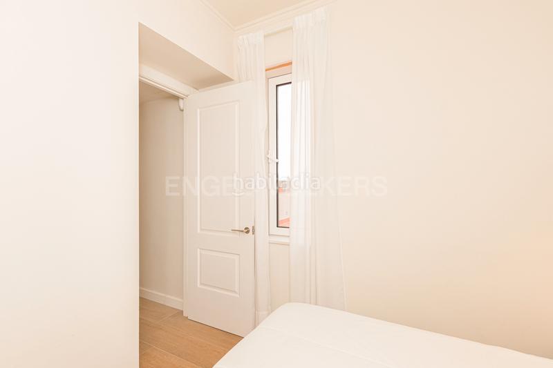 Foto 1f0b4683-83d0-4db0-9831-f8639c644fe8. Ático exquisito sobreático en el eixample con amplia terraza comunitaria y vistas panorámicas en Barcelona