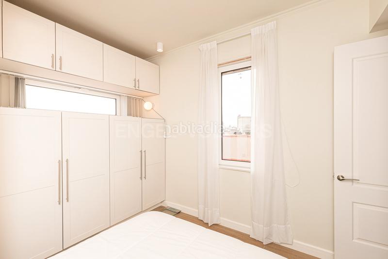 Foto 2f92e215-3019-4c35-99e0-864f1e434d84. Ático exquisito sobreático en el eixample con amplia terraza comunitaria y vistas panorámicas en Barcelona