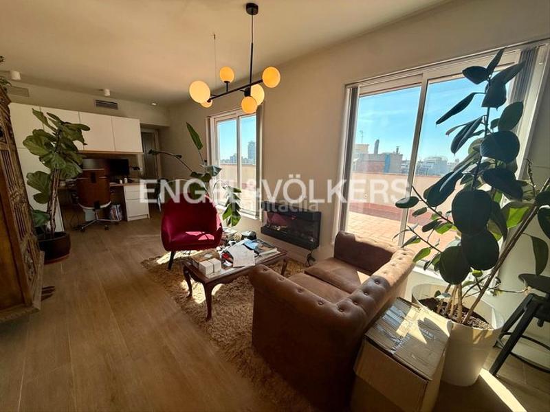 Foto 4831edbf-638c-4e9f-afd6-a76f669b7f72. Ático exquisito sobreático en el eixample con amplia terraza comunitaria y vistas panorámicas en Barcelona