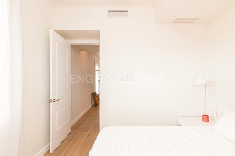 Foto 5c23d4a0-a272-418e-bdb8-2cd4e84de24a. Ático exquisito sobreático en el eixample con amplia terraza comunitaria y vistas panorámicas en Barcelona