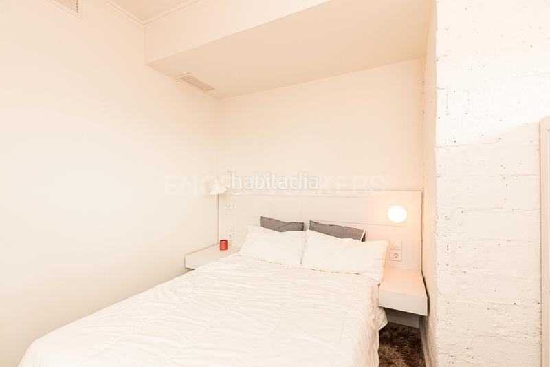 Foto 68d624f8-5c52-4f5b-89e6-954371d2c6e9. Ático exquisito sobreático en el eixample con amplia terraza comunitaria y vistas panorámicas en Barcelona