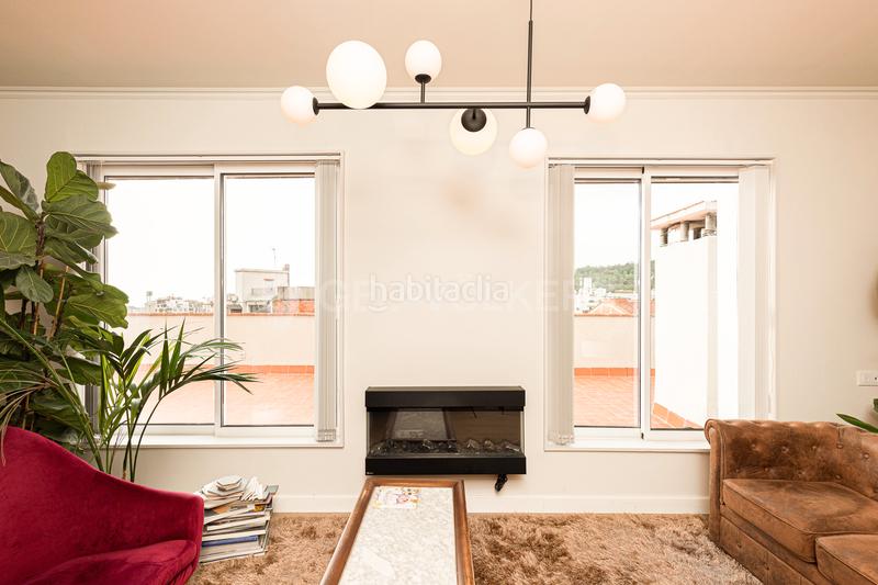 Foto 6e752229-16aa-4ced-8bd1-2ce6d59d0b9c. Ático exquisito sobreático en el eixample con amplia terraza comunitaria y vistas panorámicas en Barcelona