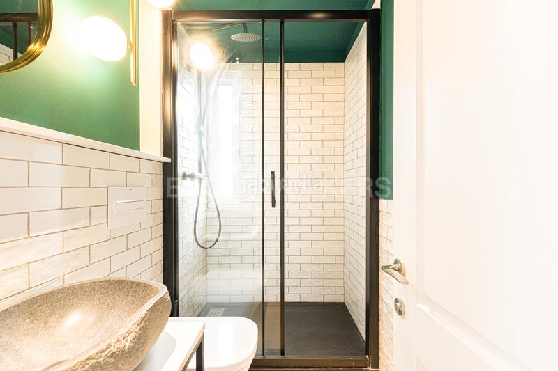 Foto db3f9d29-6ce7-47a4-9d8a-eaab3d57aa7e. Ático exquisito sobreático en el eixample con amplia terraza comunitaria y vistas panorámicas en Barcelona