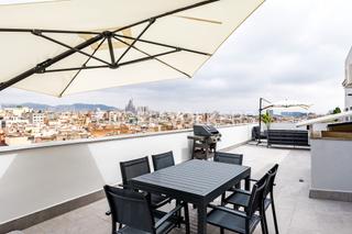 Rent Penthouse in St. Pere - Sta. Caterina - El Born. Ático temporal de ensueño en el corazón del borne con vistas pan