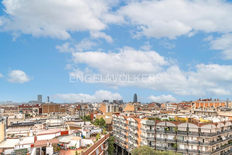 Foto 8f85208b-dca0-4e2c-afcd-572e5854a2b4. Àtic amb calefacció a Navas Barcelona