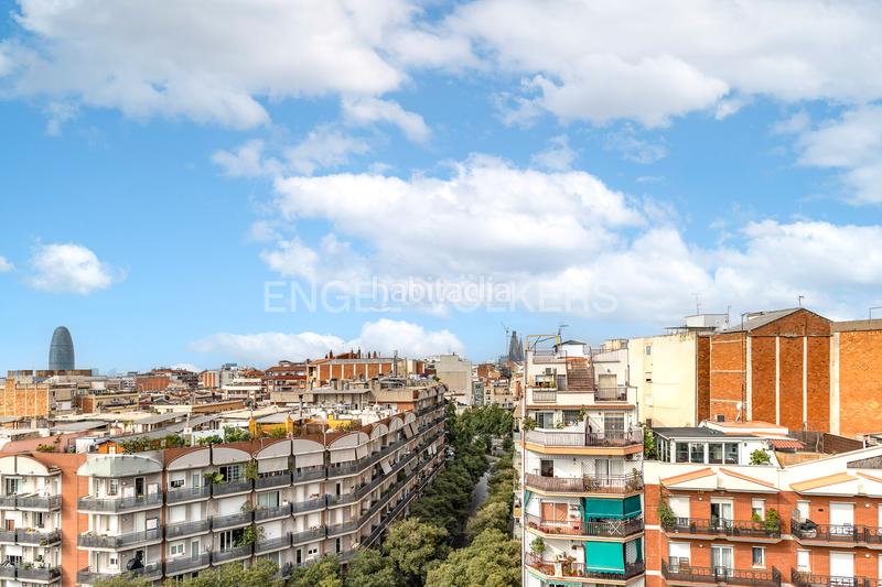Foto db9d817d-6cc3-4058-8880-33300be1f237. Àtic amb calefacció a Navas Barcelona