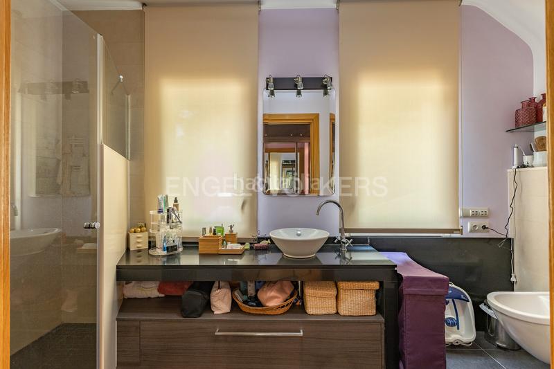 Foto 1b9110d9-9d85-4dbe-a807-fe26eafdd79d. Casa exclusiva y única propiedad en Matadepera