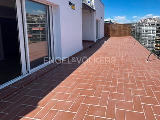 Dachwohnung in Sant Antoni. Maravilloso ático con gran terraza a estrenar en eixample