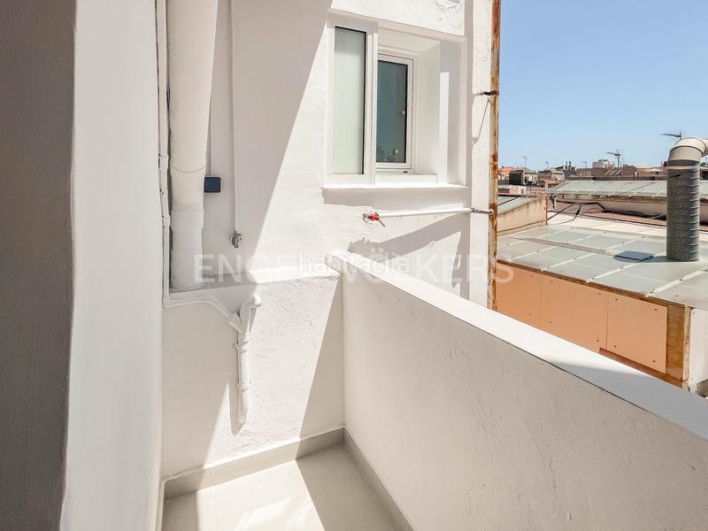 Foto 3b790fdf-51e1-43d7-9aaa-493fc0cc80ab. Ático maravilloso ático con gran terraza a estrenar en eixample en Barcelona