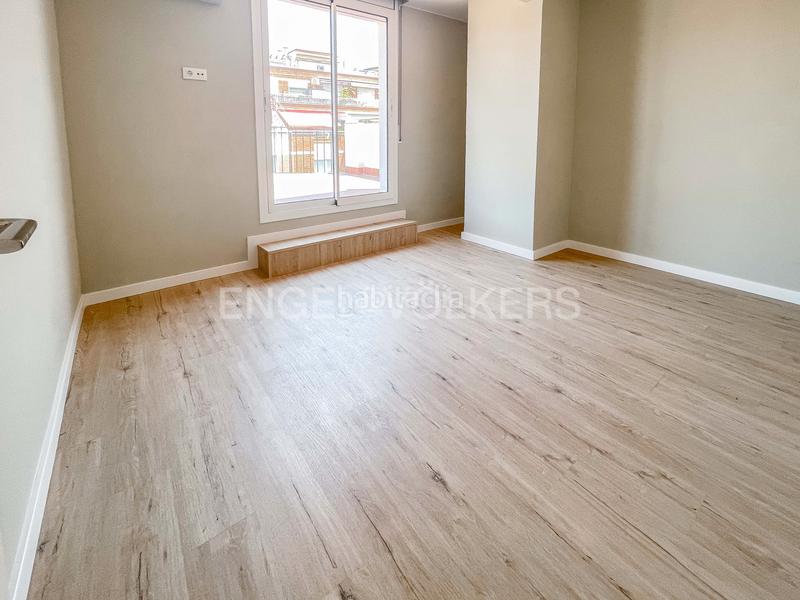 Foto aae84d0c-d159-4e1a-8099-ae5319f5570c. Ático maravilloso ático con gran terraza a estrenar en eixample en Barcelona