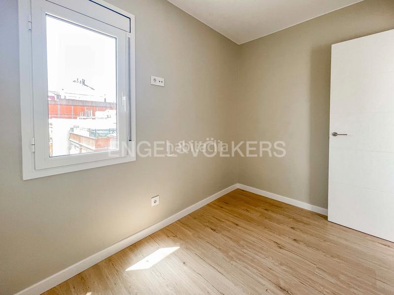 Foto d9e860c3-3969-47d4-a9b9-733542bfd7e6. Ático maravilloso ático con gran terraza a estrenar en eixample en Barcelona