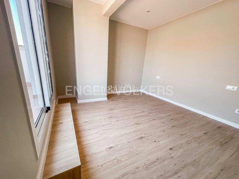 Foto e76ddf0d-56f1-425c-bc47-5cf8e8dc347a. Ático maravilloso ático con gran terraza a estrenar en eixample en Barcelona