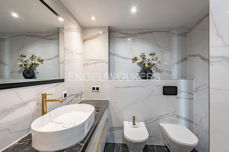 Foto f6897ad6-2927-462c-aa9a-70d5c95f79f3. Piccolo appartamento con riscaldamento parcheggio piscina in Calafell