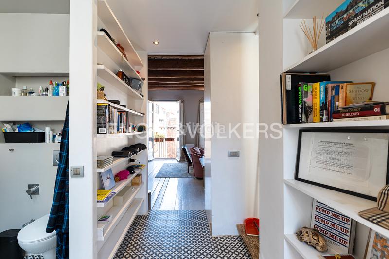 Foto d7e924a5-06f8-493c-ac01-e4e5d780ce24. Attique avec chauffage dans Raval Barcelona