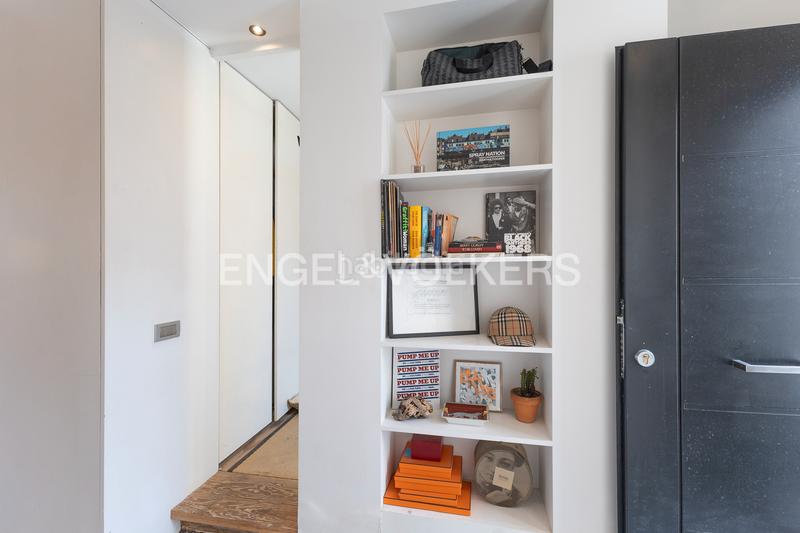 Foto dfc29e6c-4a57-42f7-8a0e-edc389ea52a9. Attique avec chauffage dans Raval Barcelona