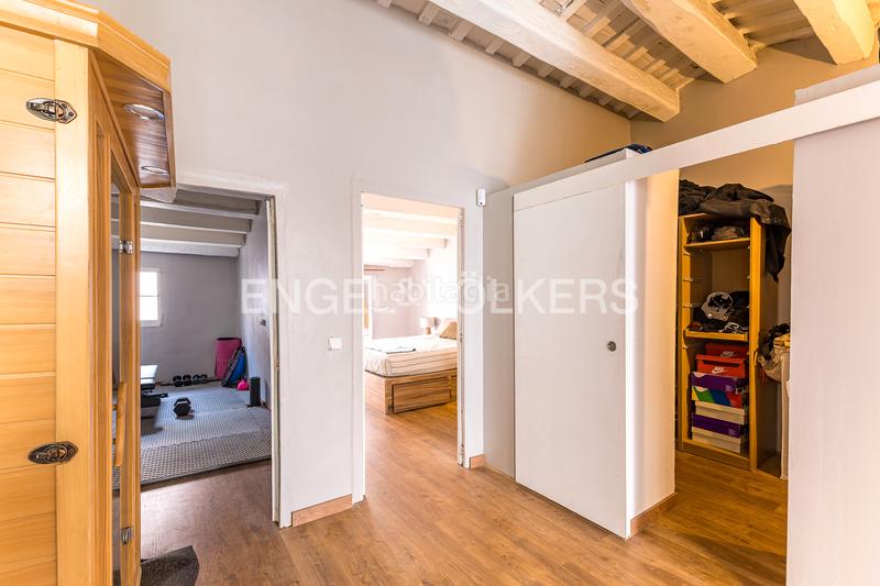 Foto e5d0fcd8-0446-4207-864e-066ebead2c57. Attique avec chauffage dans Raval Barcelona