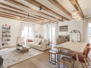 Ático en St. Pere - Sta. Caterina - El Born. Exclusivo ático con terraza privada en born