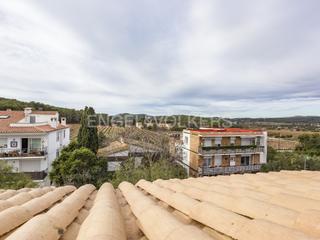 Attique  C. mercedes amell. Ático dúplex con terraza y vista a los viñedos