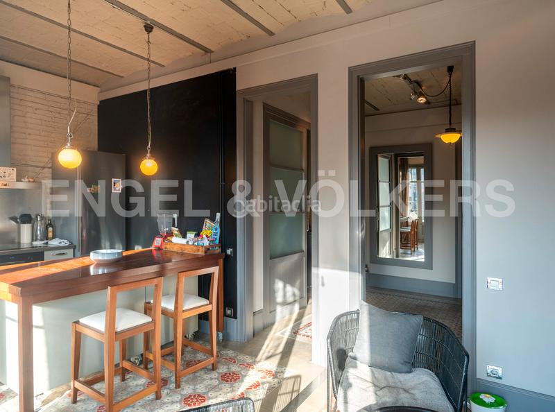 Foto 0f5e4a06-afc1-4655-b5f0-0b72528eb400. Alquiler apartamento encantador piso renovado temporal en gràcia en Barcelona