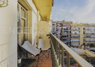 Alquiler Apartamento en El Camp d´en Grassot i Gràcia Nova. Encantador piso renovado  temporal en gràcia