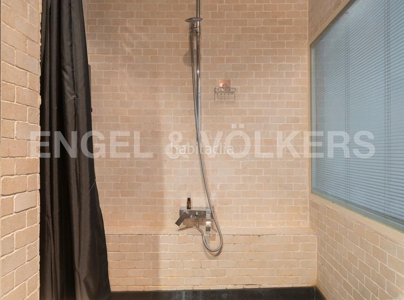 Foto da42532e-9b8f-4c29-a51d-ef58cba8ccd7. Alquiler apartamento encantador piso renovado temporal en gràcia en Barcelona