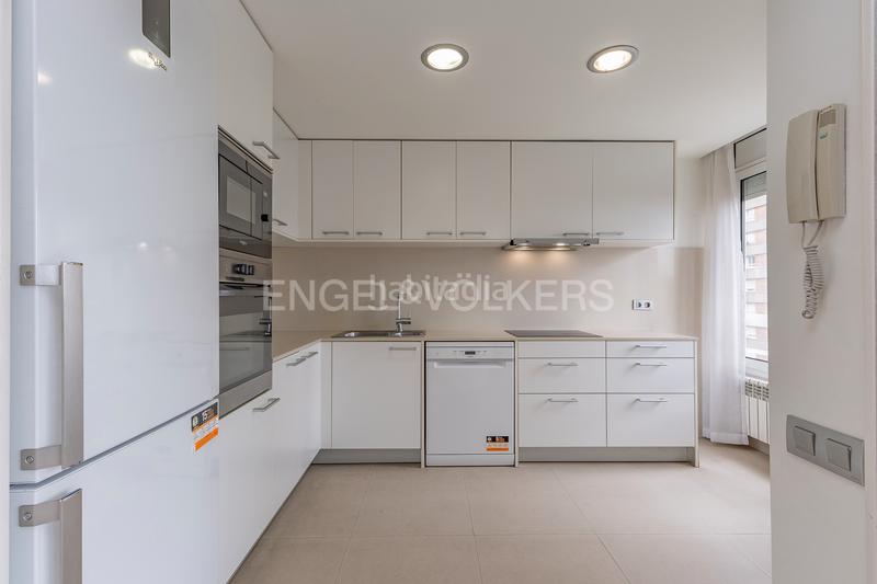 Foto 05dae7b3-d0aa-4dc3-b4bc-801dcbe1dcc0. Location appartement avec chauffage dans Sant Ramon - Maternitat Barcelona