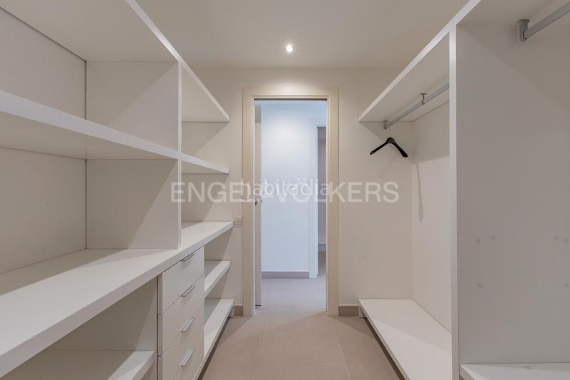 Foto fc64c4e8-213b-4eec-882a-7436c48733a8. Location appartement avec chauffage dans Sant Ramon - Maternitat Barcelona
