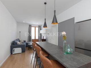 Miete Appartement in St. Pere - Sta. Caterina - El Born. Amplio y luminoso piso de 2 habitaciones