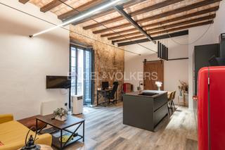Apartament a Gòtic. Exclusivo apartamento reformado con estilo contemporáneo y diseñ