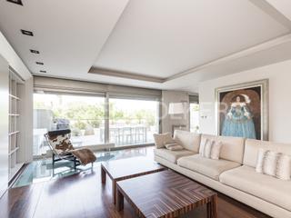 Rent House in Mas Lluí - Els Miralls. Maravillosa casa adosada en sant just desvern