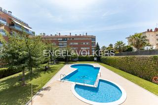 Location Appartement à Can Pei. Magnifico piso de 3 dormitorios.
